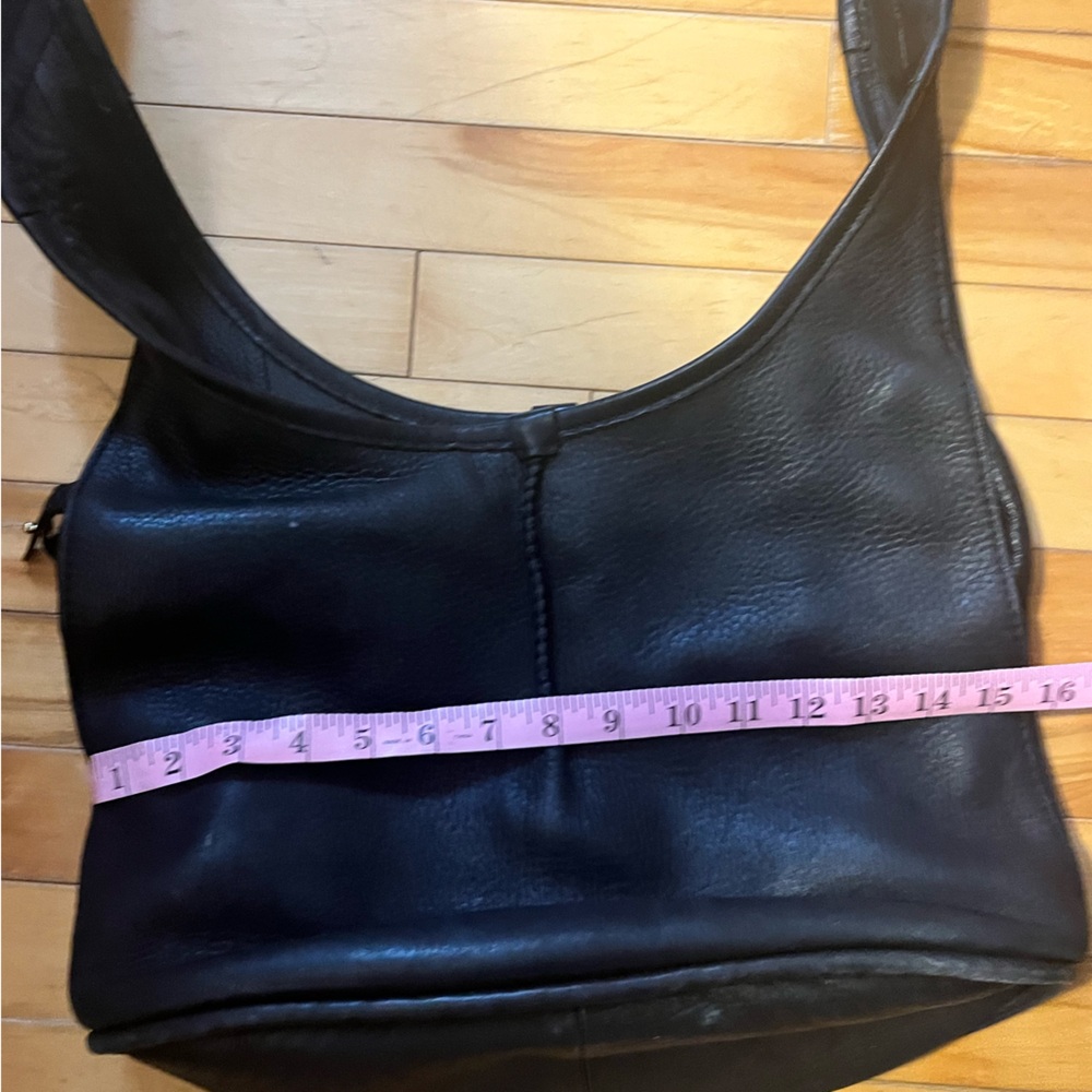 UGG Black Leather Shoulder Bag - Picture 5 of 8
